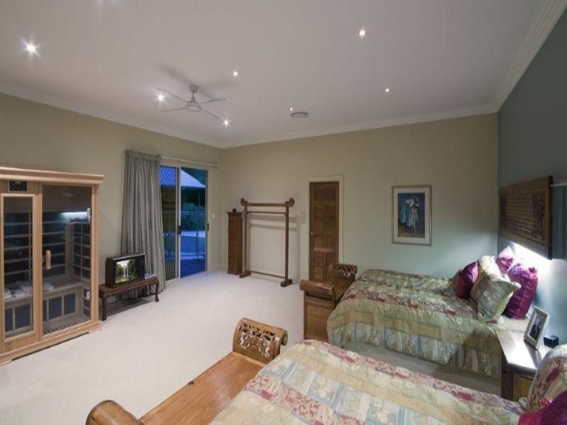 8 Sunrise Road, Tinbeerwah QLD 4563