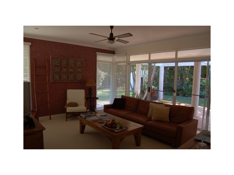 9 Upland Court, Tinbeerwah QLD 4563