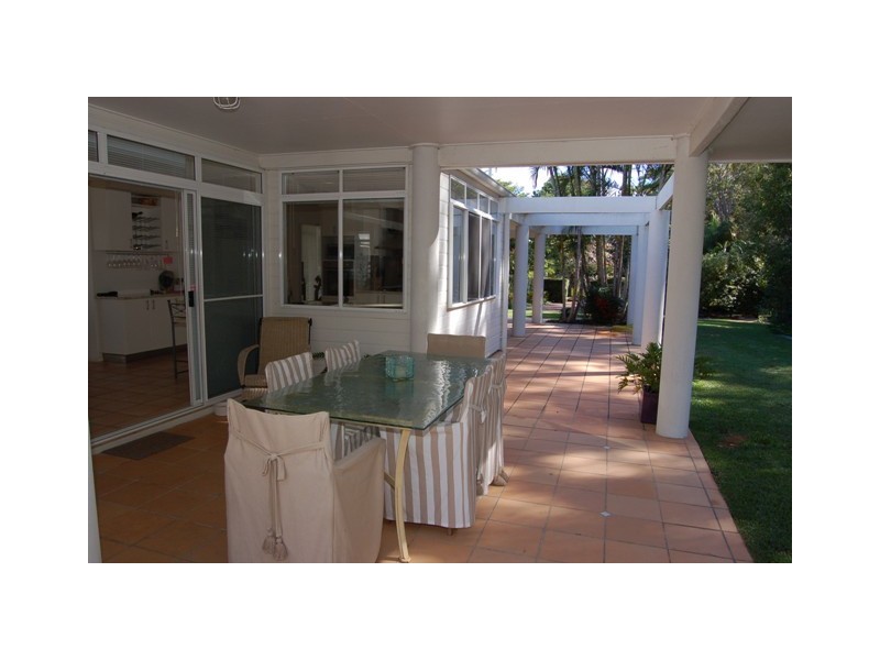 9 Upland Court, Tinbeerwah QLD 4563