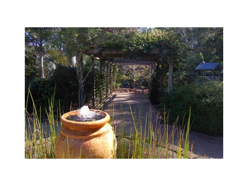 9 Upland Court, Tinbeerwah QLD 4563