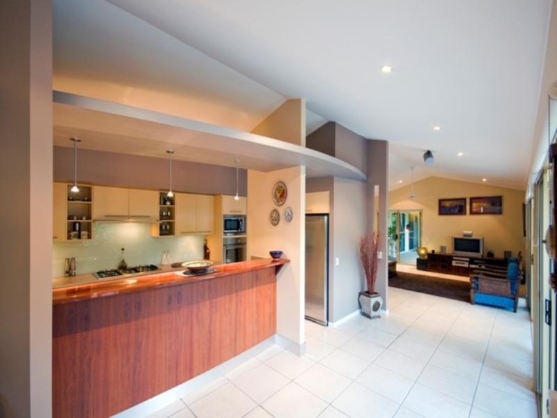 18 Bond Court, Doonan QLD 4562