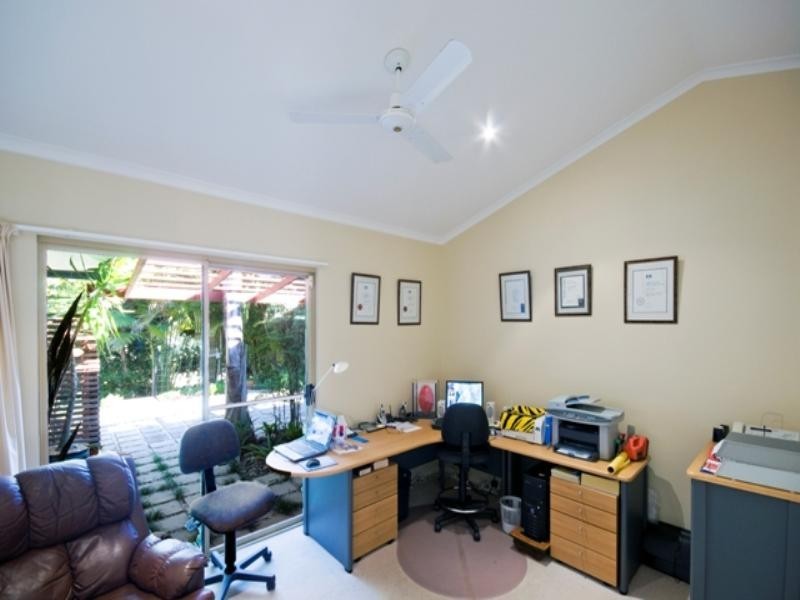 18 Bond Court, Doonan QLD 4562
