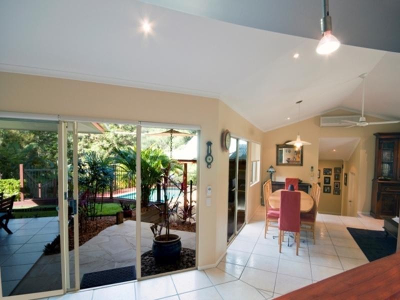 18 Bond Court, Doonan QLD 4562
