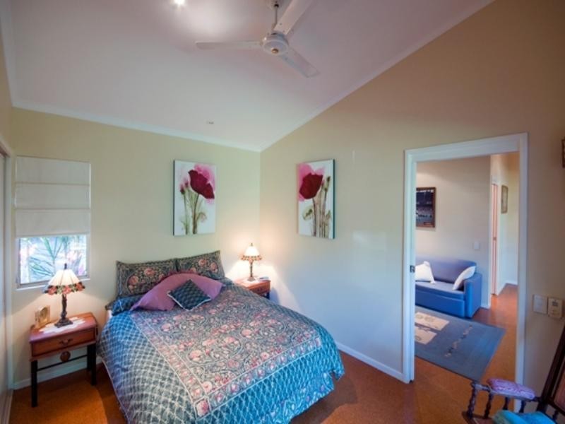 18 Bond Court, Doonan QLD 4562