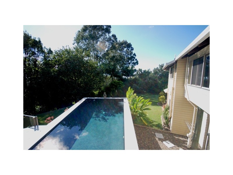 15 Pacific View Drive, Tinbeerwah QLD 4563