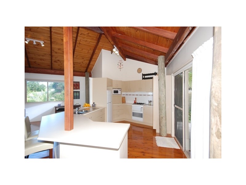 15 Pacific View Drive, Tinbeerwah QLD 4563