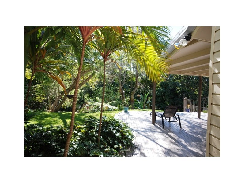 15 Pacific View Drive, Tinbeerwah QLD 4563