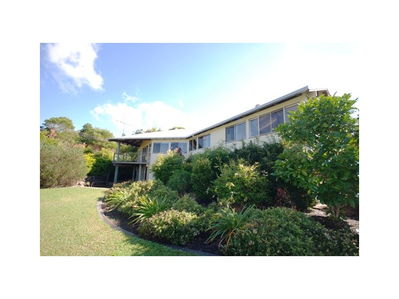 15 Pacific View Drive, Tinbeerwah QLD 4563