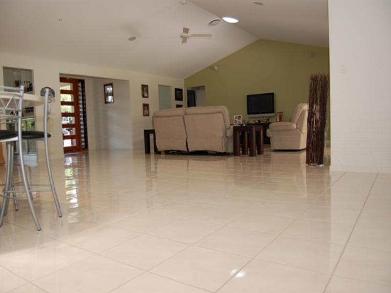 87 Patterson Drive, Tinbeerwah QLD 4563