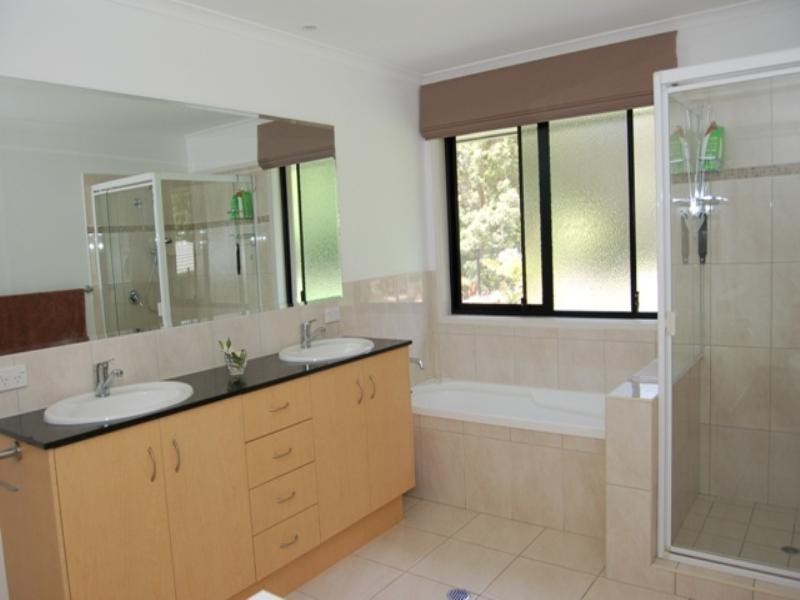 87 Patterson Drive, Tinbeerwah QLD 4563