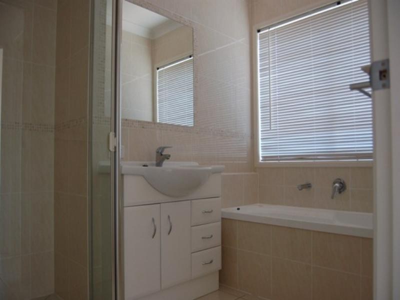 60 Elm Street, Cooroy QLD 4563