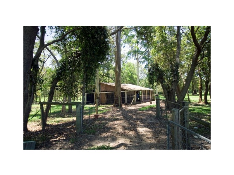 305 Dath Henderson Road, Cooroy QLD 4563