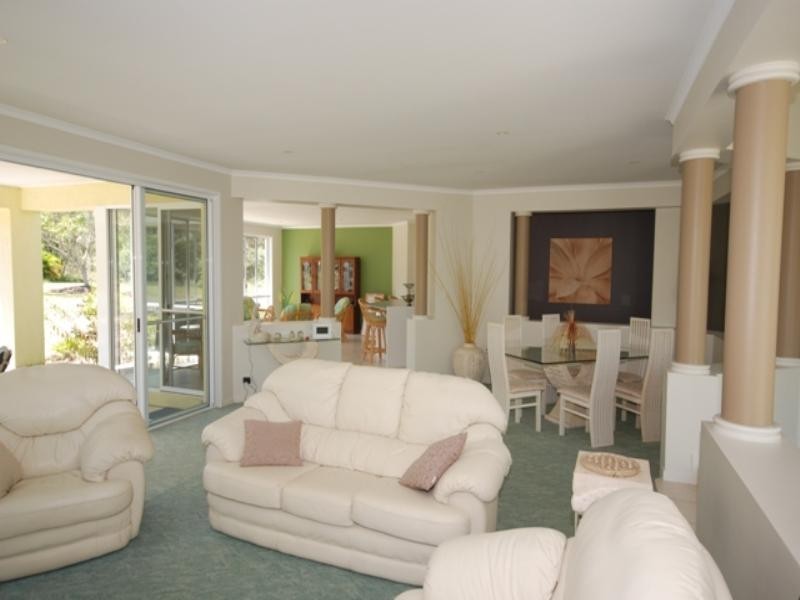 45 Charlotte Drive, Weyba Downs QLD 4562