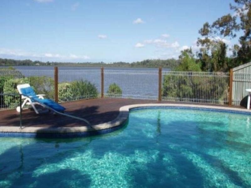 1/2 Sidoni Street, Tewantin QLD 4565
