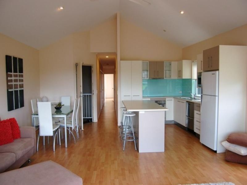 4/11 Russell Street, Noosaville QLD 4566