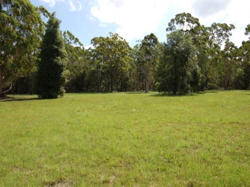 4 Illawara Drive, Cooroibah QLD 4565