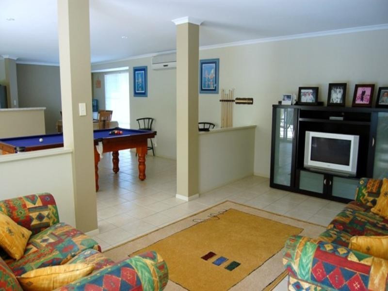 3 Honeygem Place, Cooroibah QLD 4565