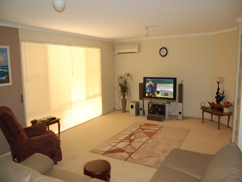 3 Honeygem Place, Cooroibah QLD 4565