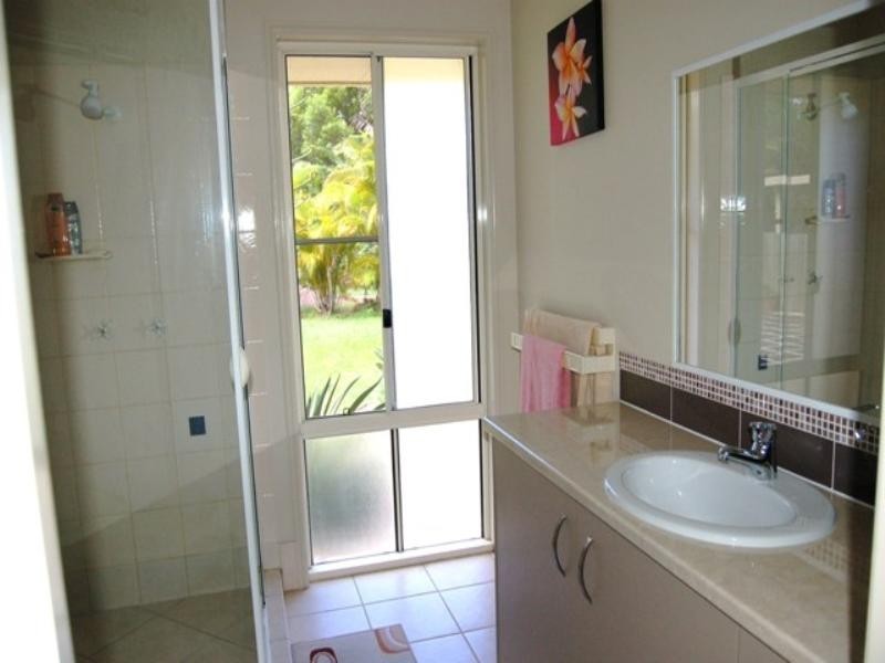 3 Honeygem Place, Cooroibah QLD 4565