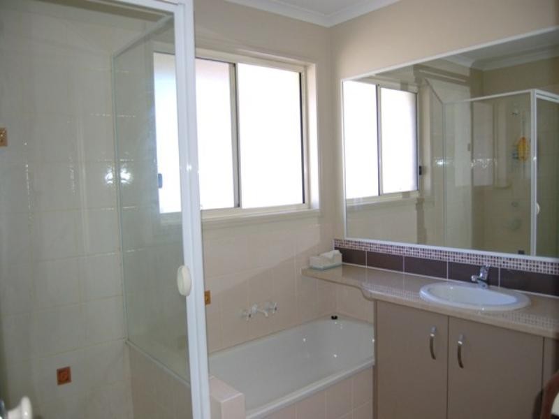 3 Honeygem Place, Cooroibah QLD 4565