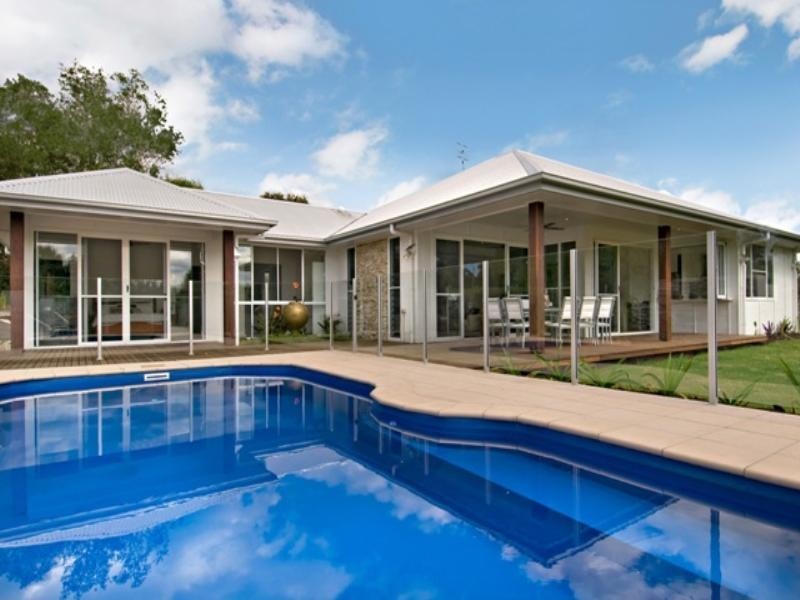 11b Jirrima Crescent, Cooroibah QLD 4565