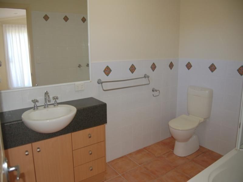 2/8 Bluefin Court, Noosaville QLD 4566