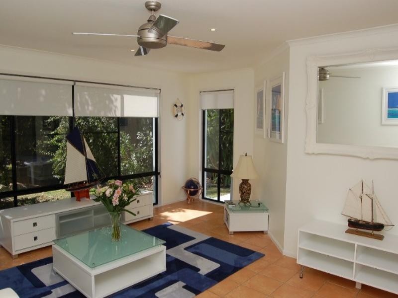 8 Noomar Drive, Doonan QLD 4562