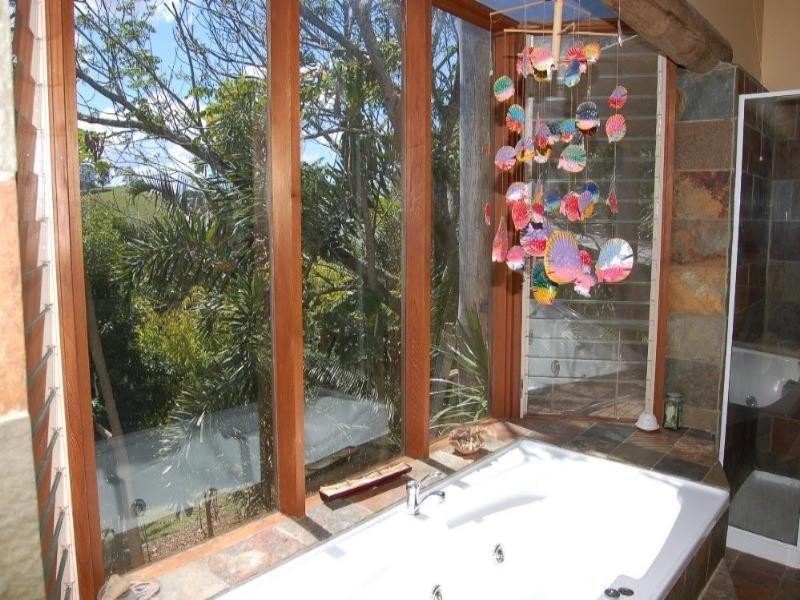 77 King Parrot Lane, Cooroy QLD 4563