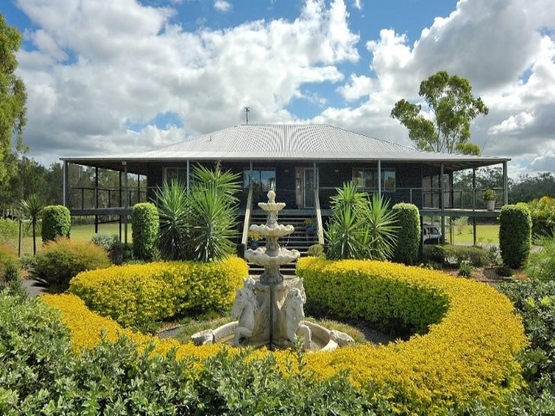 11 Jirrima Crescent, Cooroibah QLD 4565