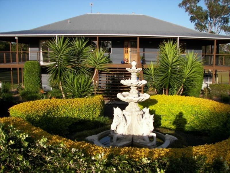 11 Jirrima Crescent, Cooroibah QLD 4565