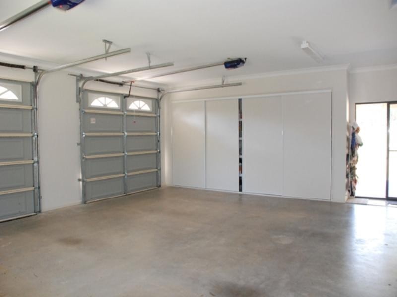 27 Charlotte Drive, Weyba Downs QLD 4562