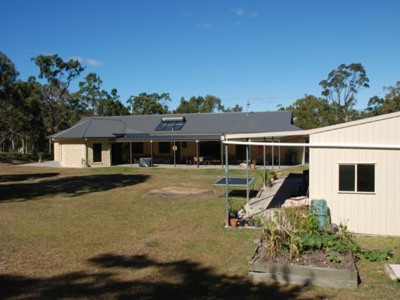 27 Charlotte Drive, Weyba Downs QLD 4562