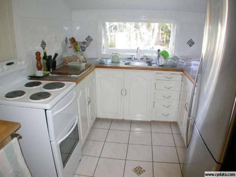 11 Station Street, Pomona QLD 4568