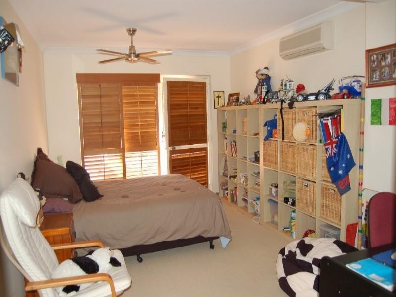 18 Taine Street, Noosaville QLD 4566