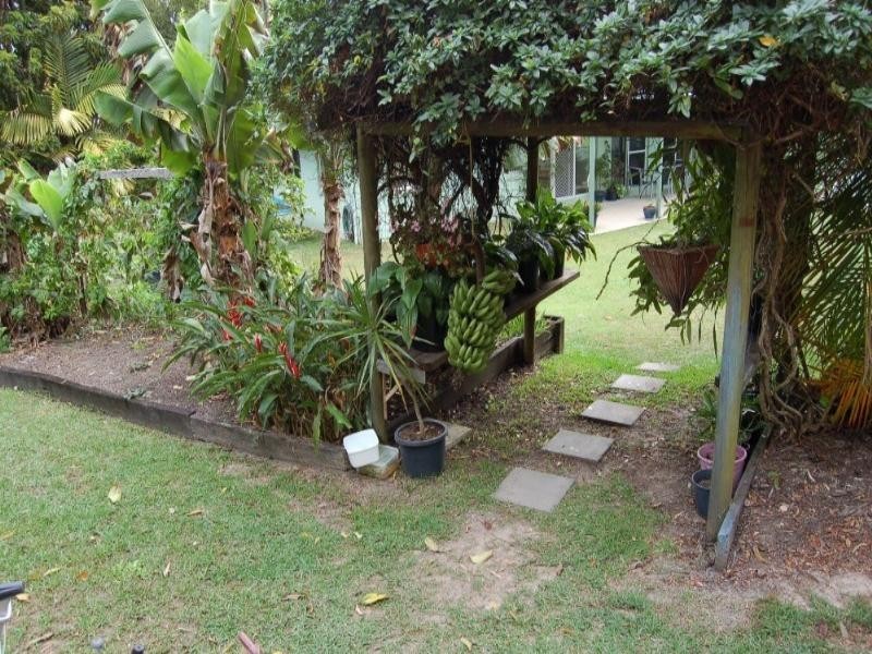 21 Lake Entrance Boulavard, Noosaville QLD 4566