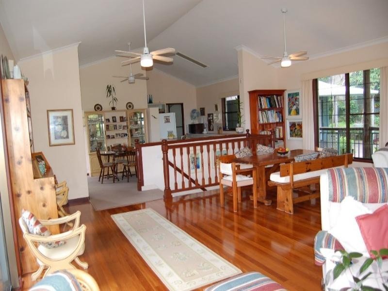 12 Smiths Road, Tinbeerwah QLD 4563