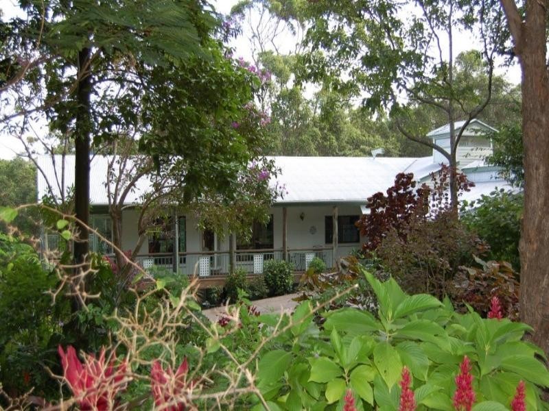 12 Smiths Road, Tinbeerwah QLD 4563