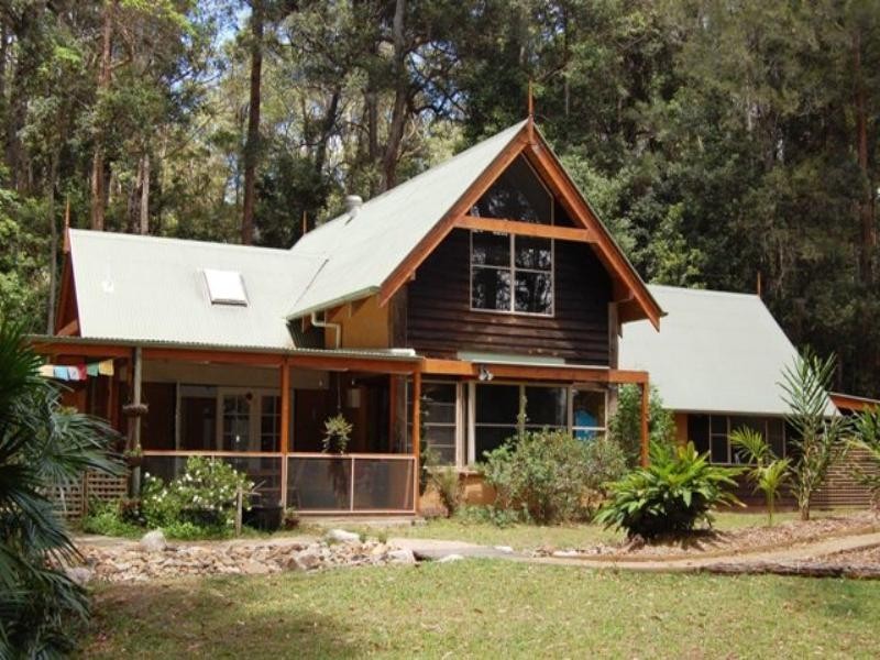 32 McIntyre Lane, Tinbeerwah QLD 4563
