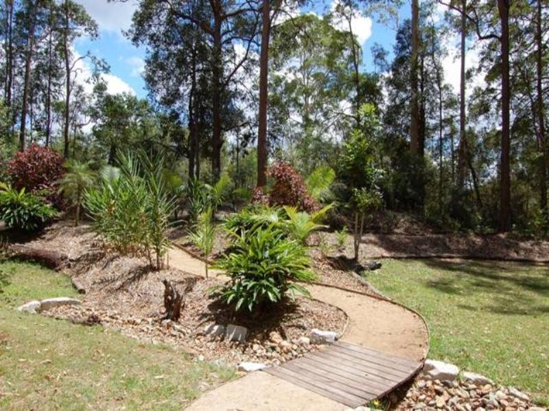 32 McIntyre Lane, Tinbeerwah QLD 4563