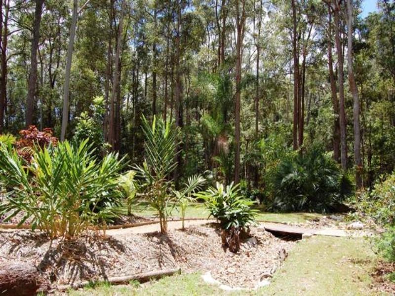 32 McIntyre Lane, Tinbeerwah QLD 4563