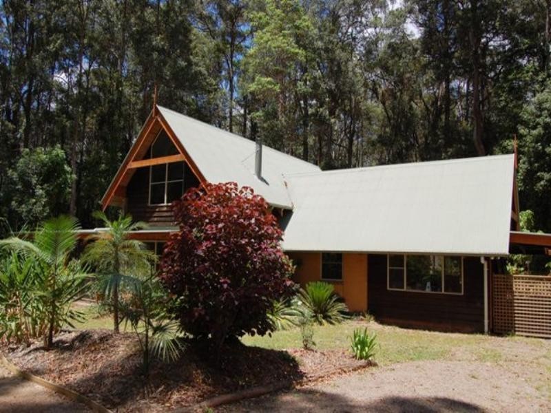 32 McIntyre Lane, Tinbeerwah QLD 4563