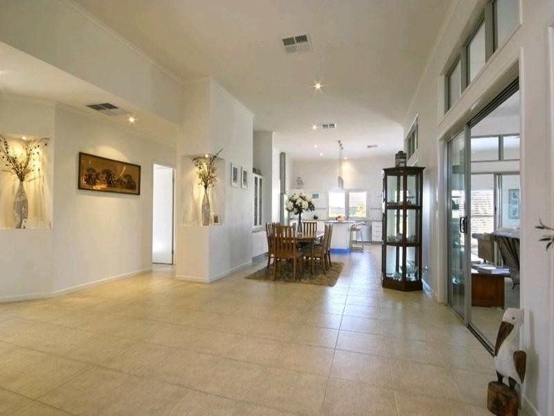 3 Portsea Court, Peregian Springs QLD 4573
