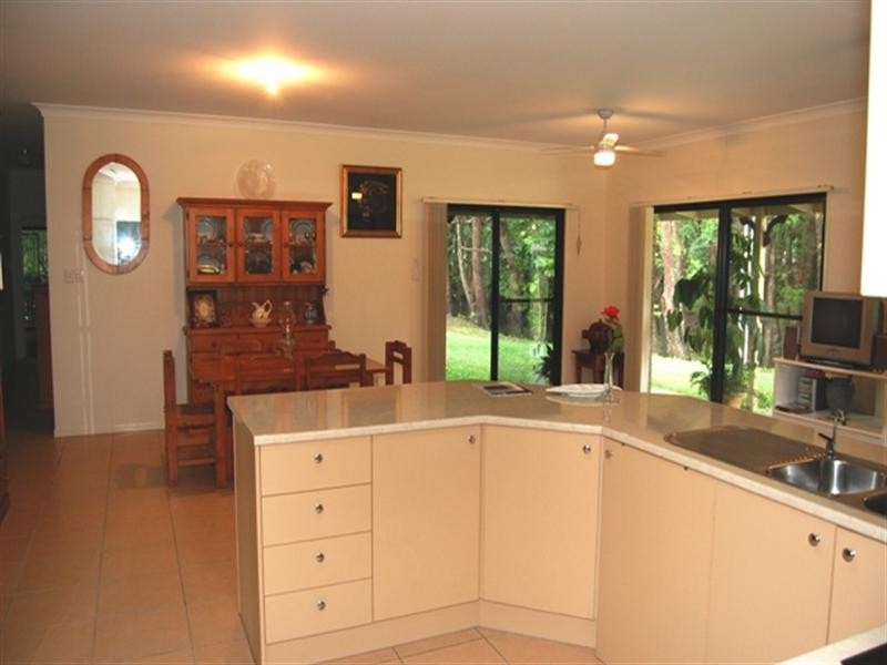 205 Memorial Drive, Eumundi QLD 4562