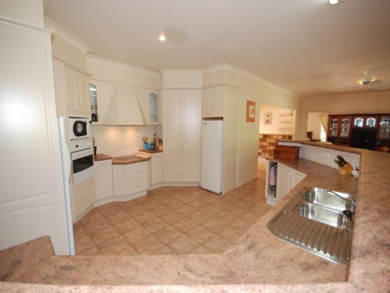 3 Whipbird Place, Doonan QLD 4562