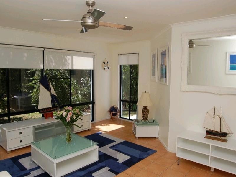 8 Noomar Drive, Doonan QLD 4562