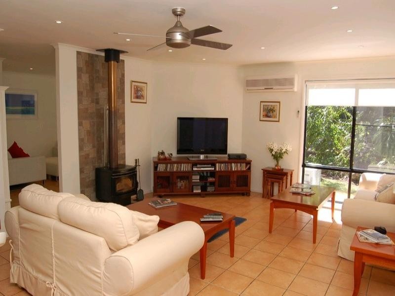8 Noomar Drive, Doonan QLD 4562