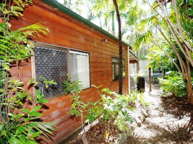 9-11 Mallee Close, Doonan QLD 4562
