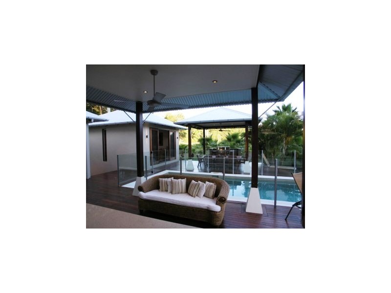 172 Wust Road, Doonan QLD 4562