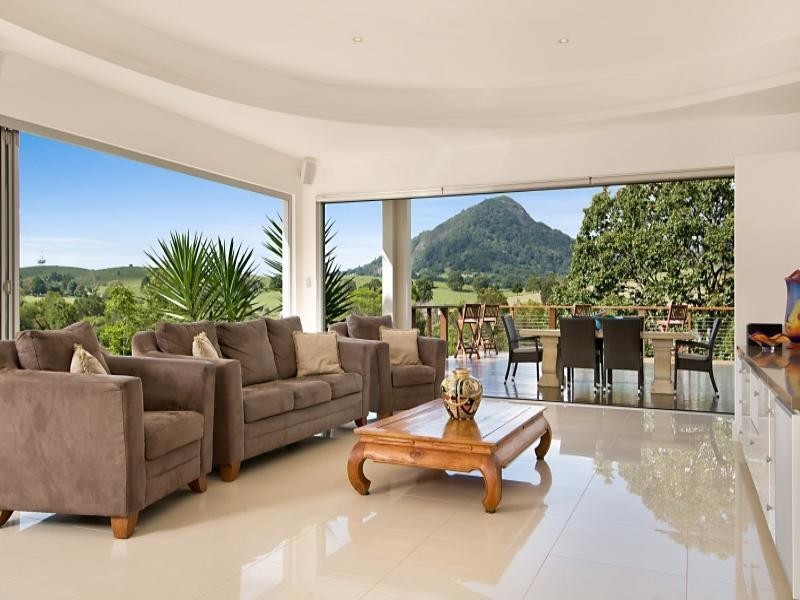 11 Martins Road, Cooroy QLD 4563