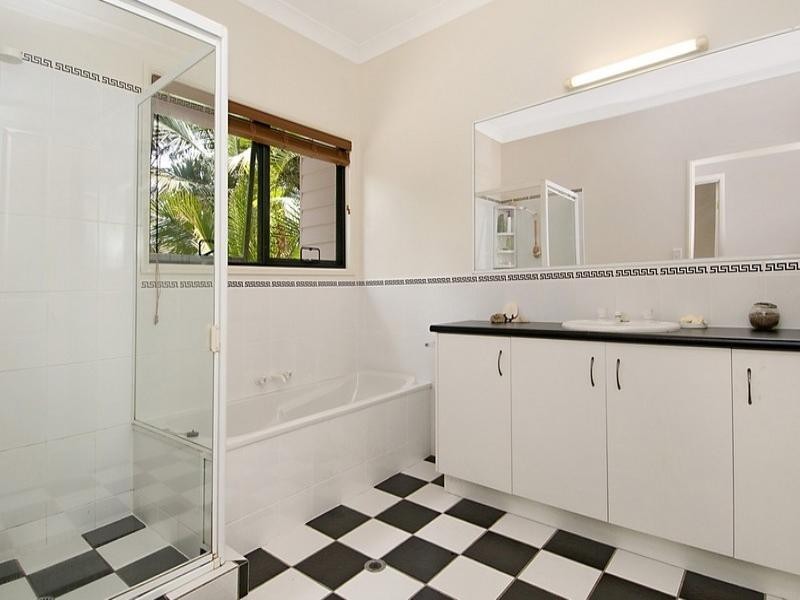 90 Laguna Grove, Doonan QLD 4562